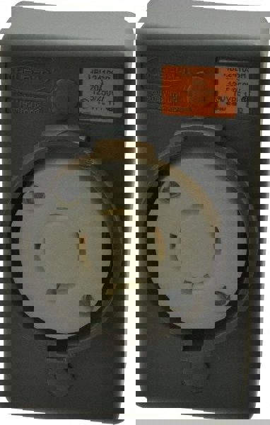 125/250 VAC, 20 Amp, L14-20R NEMA, Self Grounding Receptacle